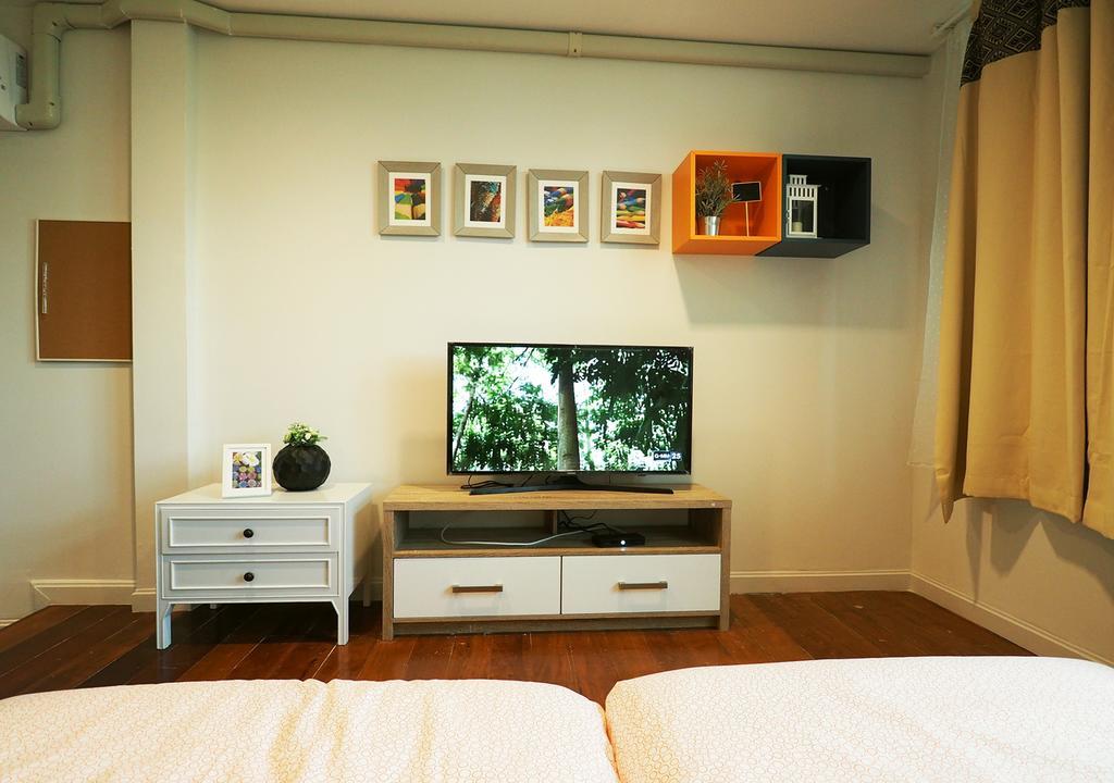The Serene House Bangkok Bagian luar foto