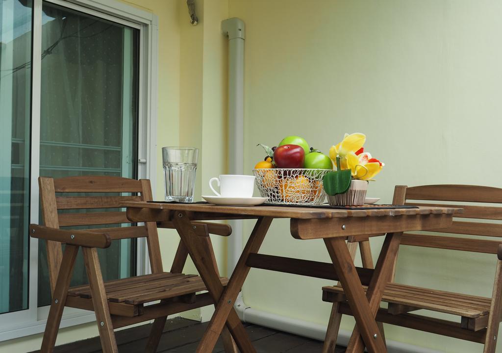 The Serene House Bangkok Bagian luar foto