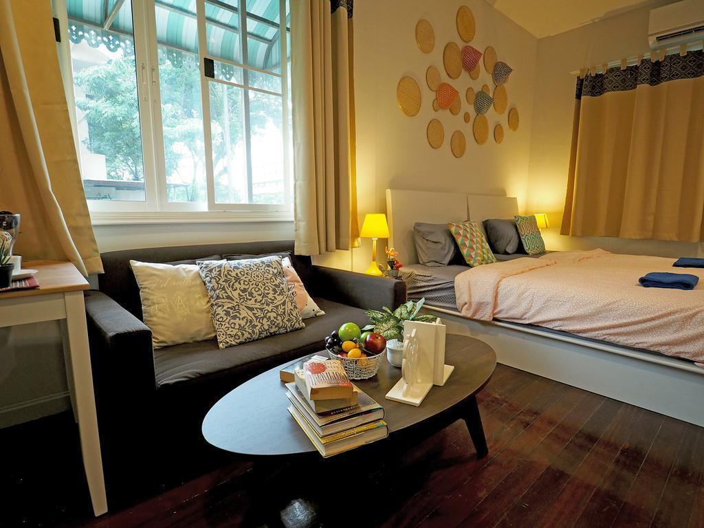 The Serene House Bangkok Bagian luar foto