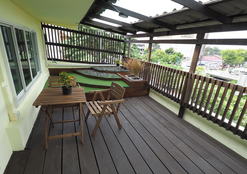 The Serene House Bangkok Bagian luar foto